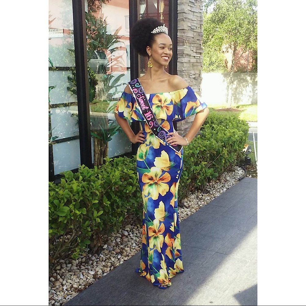 Maxi floral off-shoulder dress